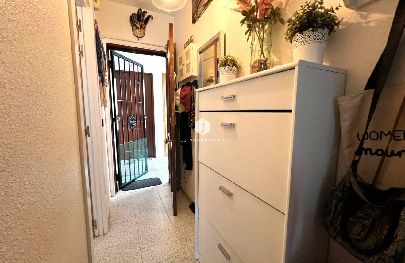 Aus zweiter Hand - Wohnung -
Torrevieja - El molino