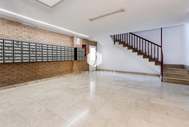 Aus zweiter Hand - Wohnung -
Torrevieja - Playa de los Locos