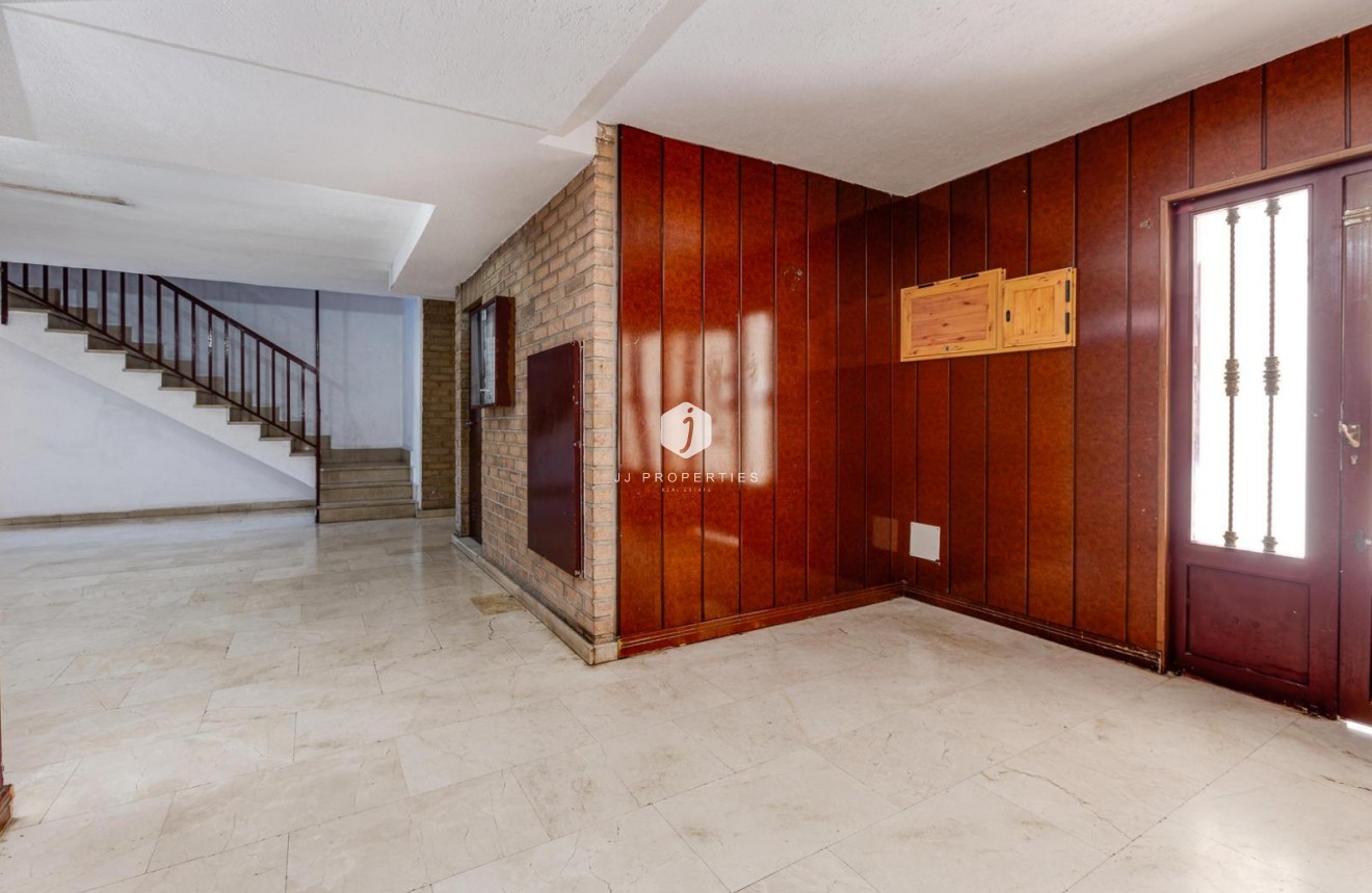 Aus zweiter Hand - Wohnung -
Torrevieja - Playa de los Locos