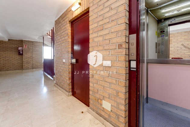 Aus zweiter Hand - Wohnung -
Torrevieja - Playa de los Locos