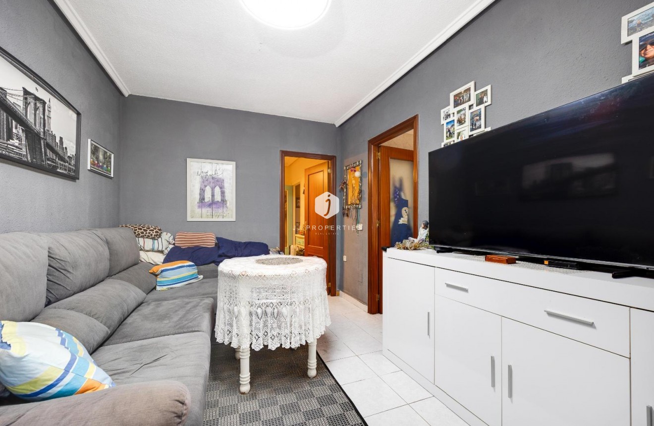 Aus zweiter Hand - Wohnung -
Torrevieja - Playa de los Locos