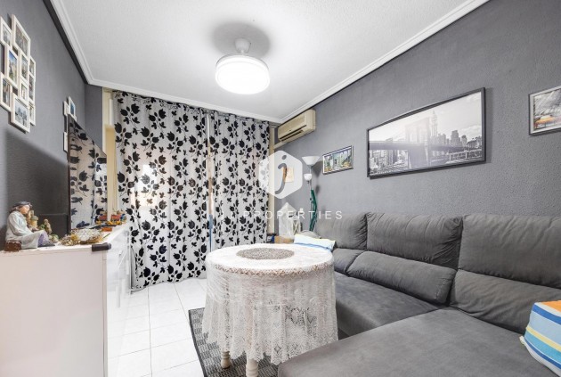 Aus zweiter Hand - Wohnung -
Torrevieja - Playa de los Locos