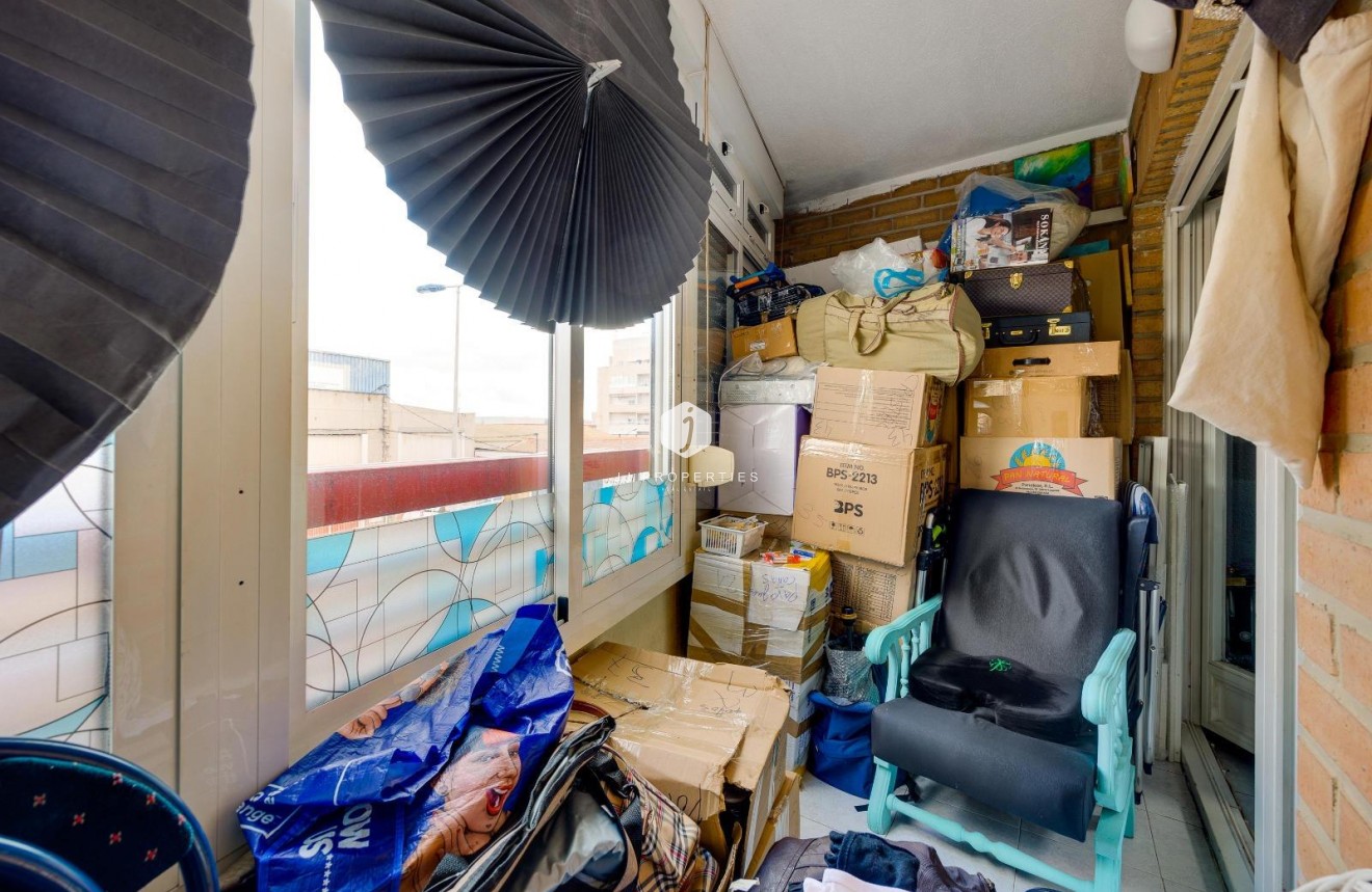 Aus zweiter Hand - Wohnung -
Torrevieja - Playa de los Locos