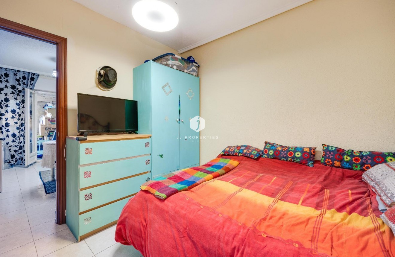 Aus zweiter Hand - Wohnung -
Torrevieja - Playa de los Locos