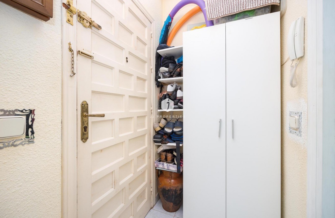 Aus zweiter Hand - Wohnung -
Torrevieja - Playa de los Locos