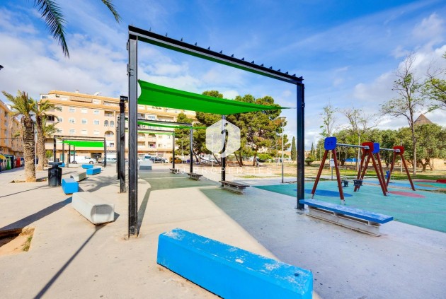 Aus zweiter Hand - Wohnung -
Torrevieja - Playa de los Locos