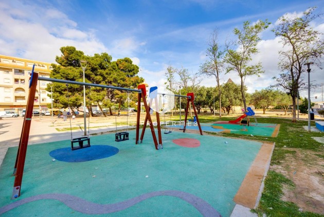 Aus zweiter Hand - Wohnung -
Torrevieja - Playa de los Locos