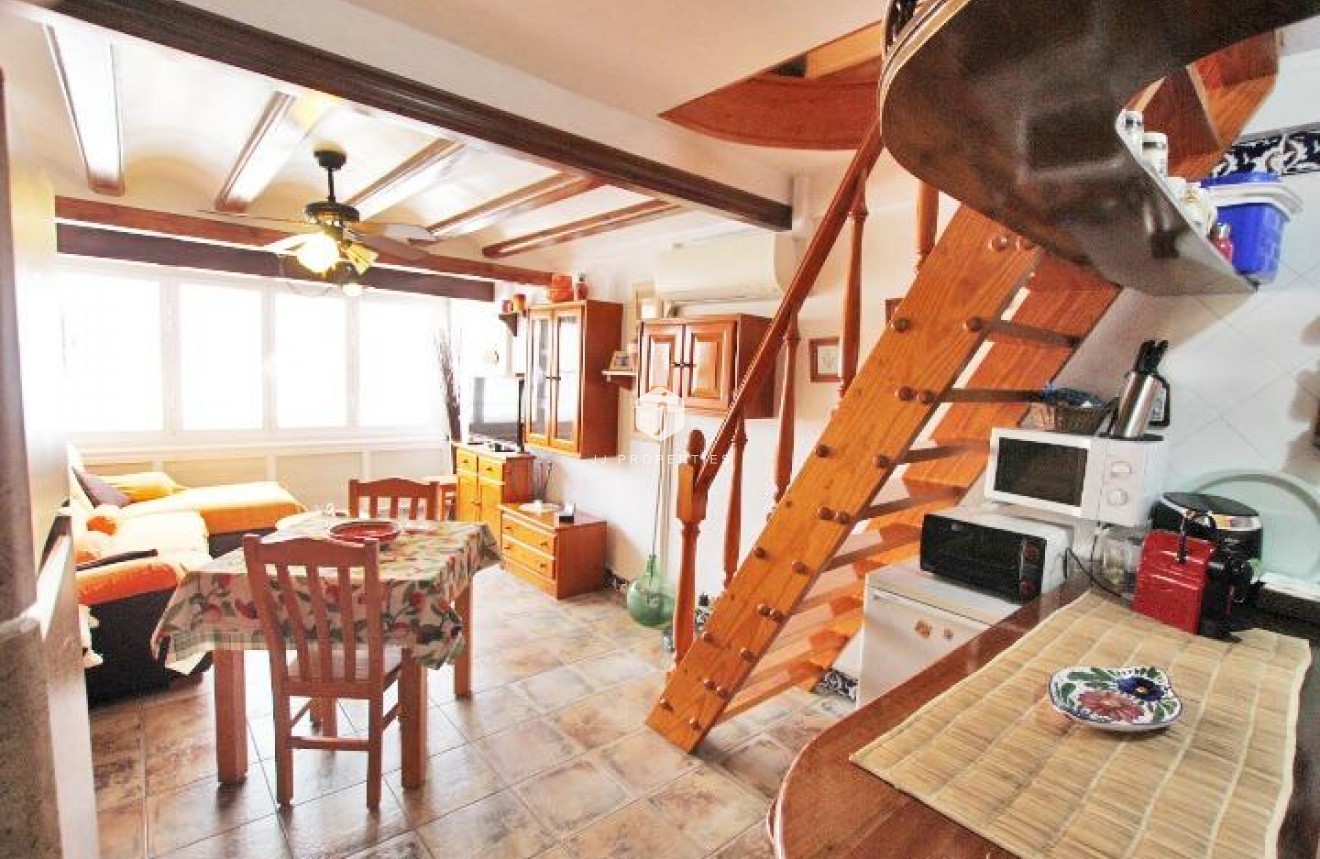 Resale - Duplex -
Guardamar del Segura - Benamor