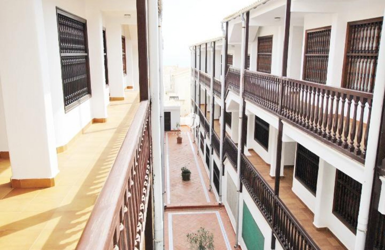 Resale - Duplex -
Guardamar del Segura - Benamor