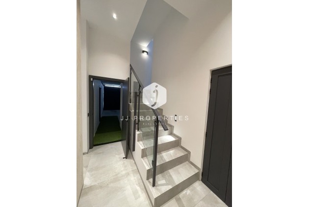 Tweedehands - Villa -
Ciudad Quesada - Costa Blanca