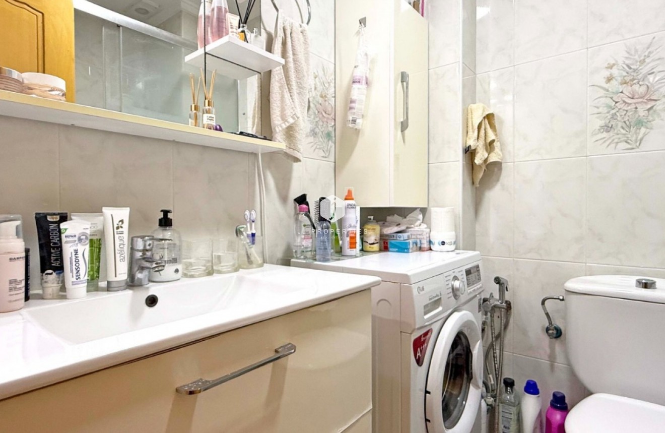 Tweedehands - Appartement / flat -
Torrevieja - Costa Blanca