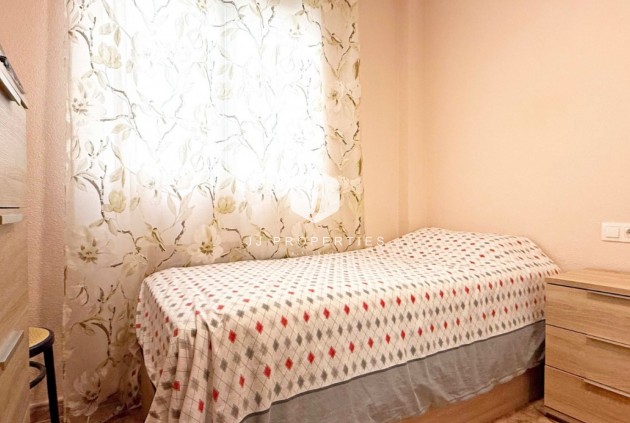 Tweedehands - Appartement / flat -
Torrevieja - Costa Blanca