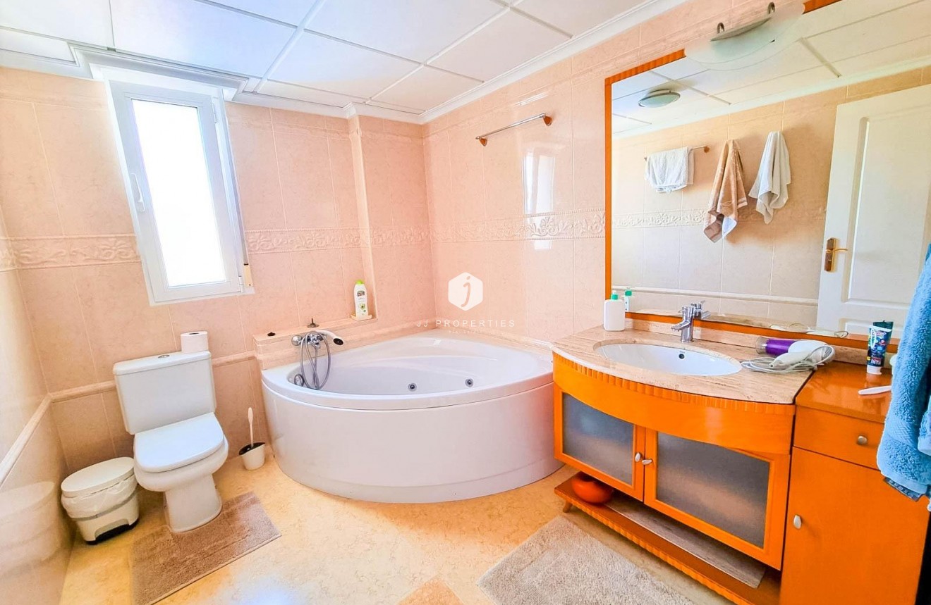 Tweedehands - Villa -
Torrevieja - Torre la mata