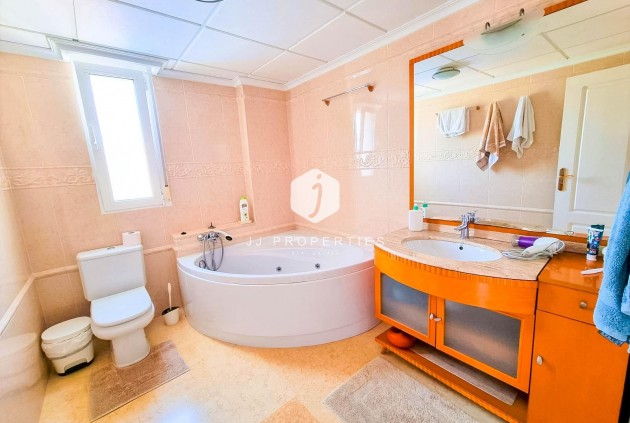 Tweedehands - Villa -
Torrevieja - Torre la mata