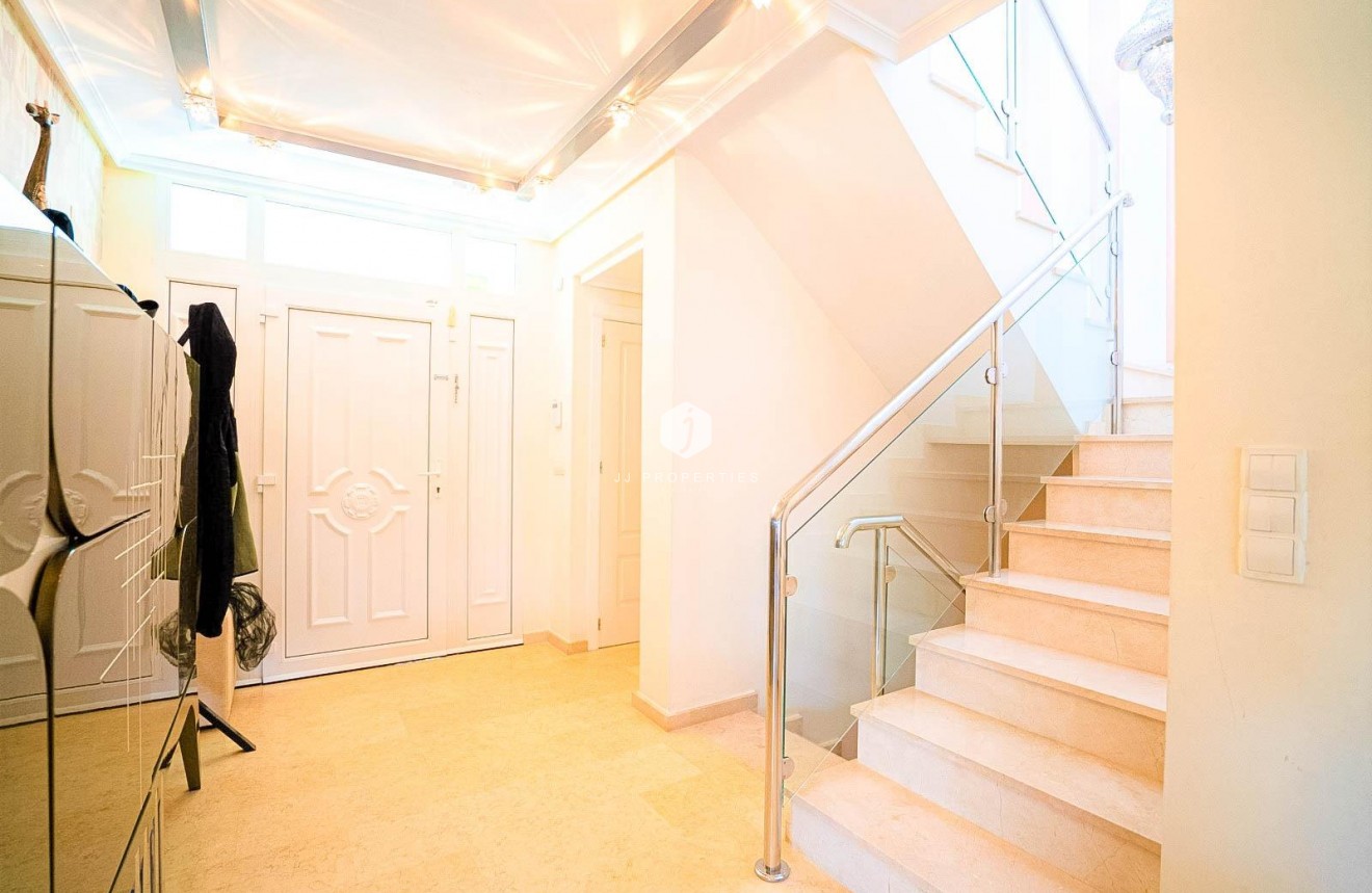 Tweedehands - Villa -
Torrevieja - Torre la mata