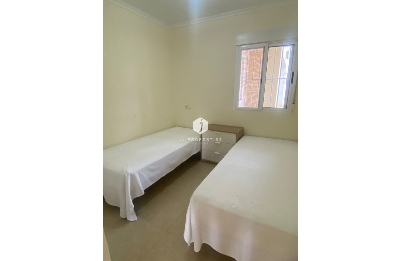 Tweedehands - Villa -
Algorfa - Inland