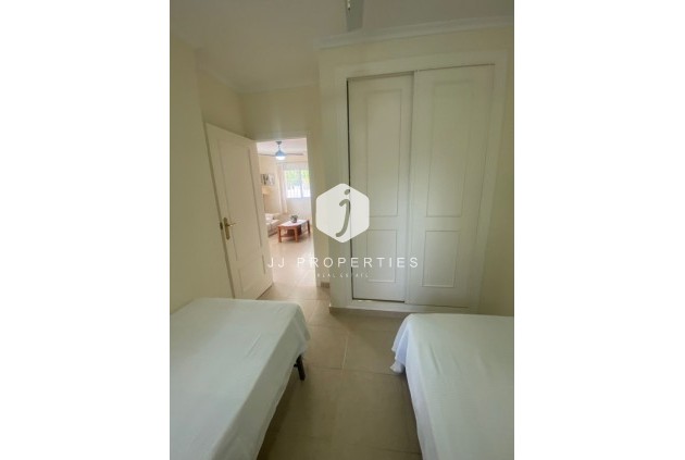 Tweedehands - Villa -
Algorfa - Inland