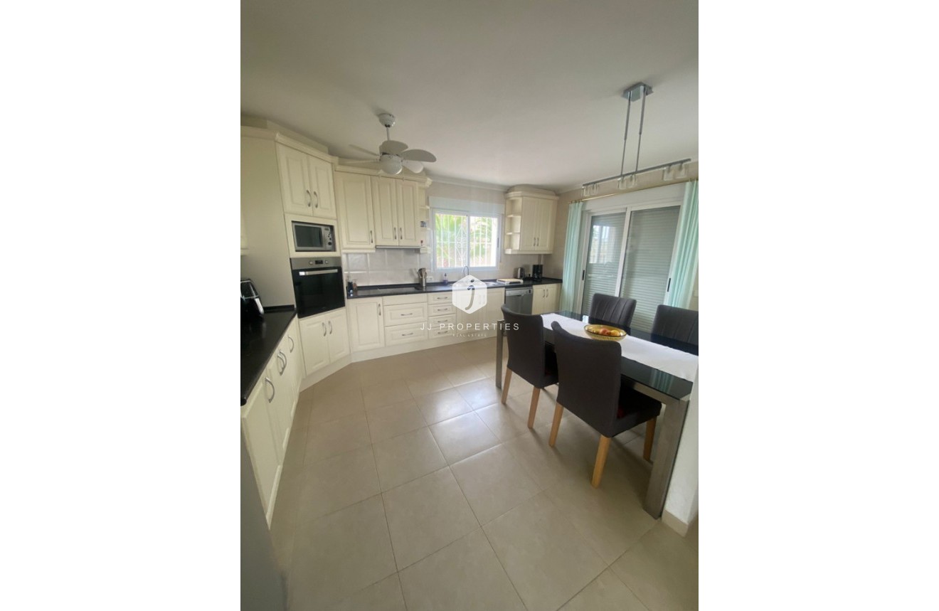 Tweedehands - Villa -
Algorfa - Inland