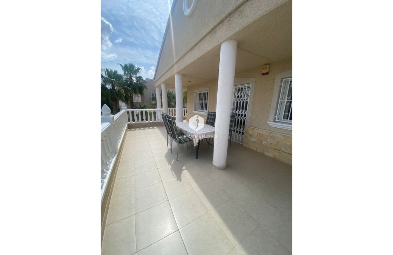 Tweedehands - Villa -
Algorfa - Inland