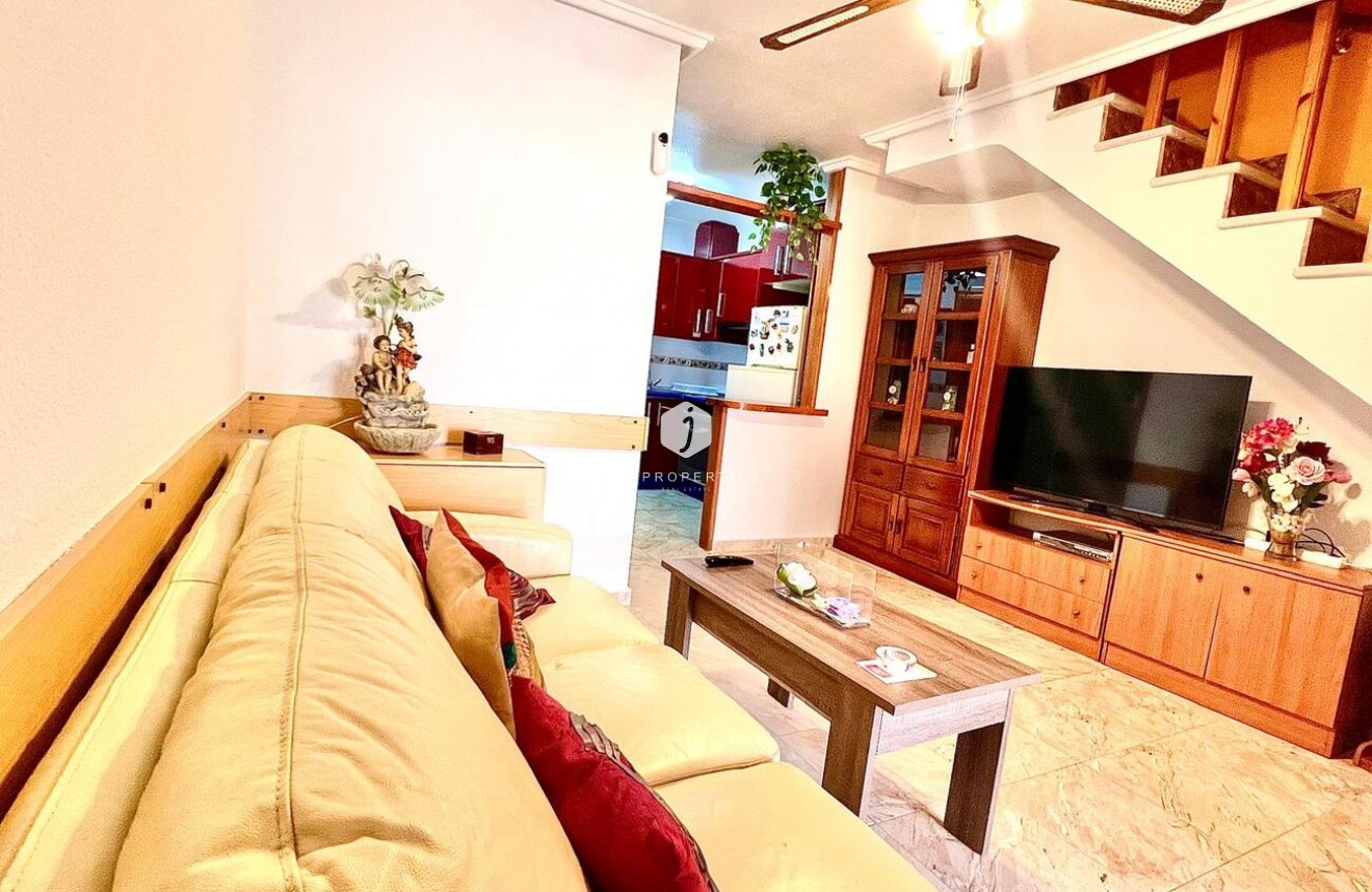 Tweedehands - duplex -
Torrevieja - Costa Blanca