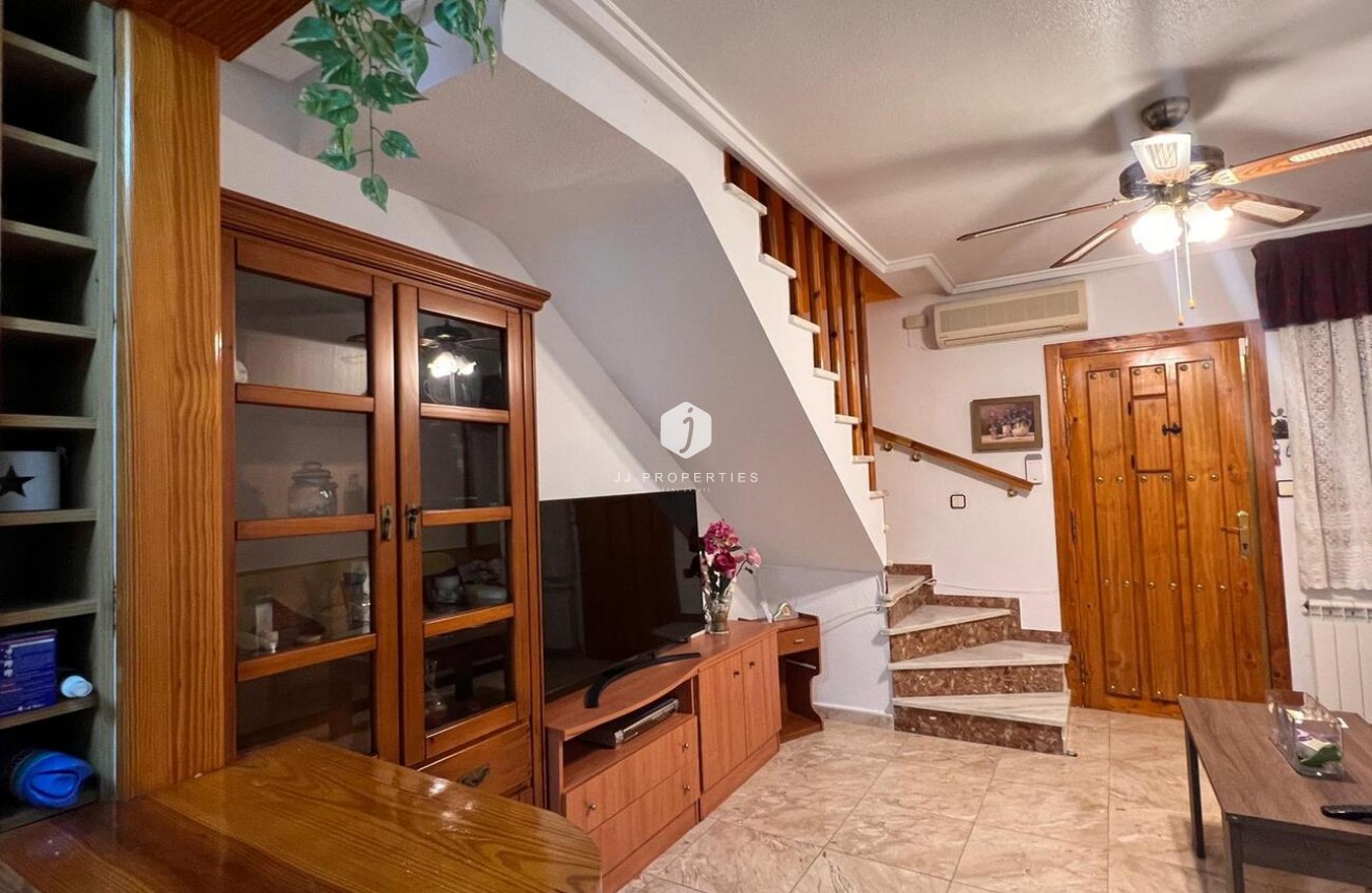 Tweedehands - duplex -
Torrevieja - Costa Blanca