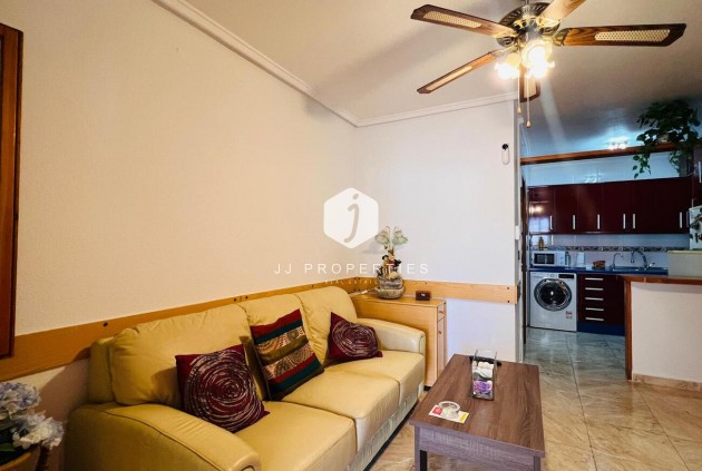 Tweedehands - duplex -
Torrevieja - Costa Blanca