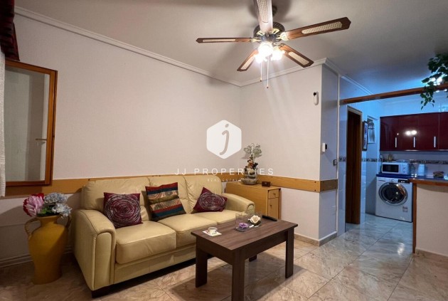 Tweedehands - duplex -
Torrevieja - Costa Blanca