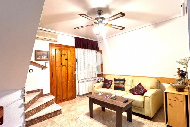 Tweedehands - duplex -
Torrevieja - Costa Blanca