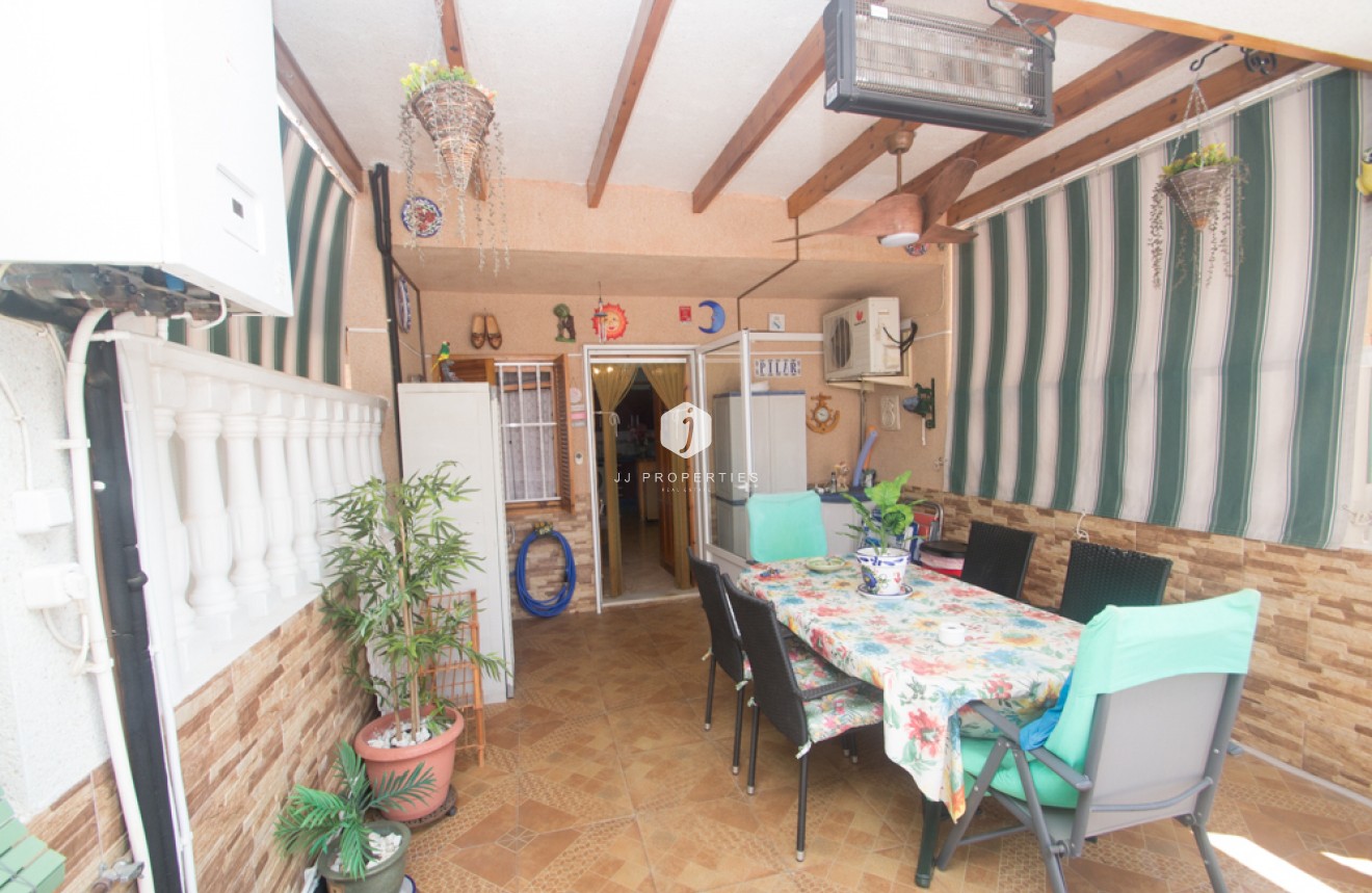Tweedehands - duplex -
Torrevieja - Costa Blanca