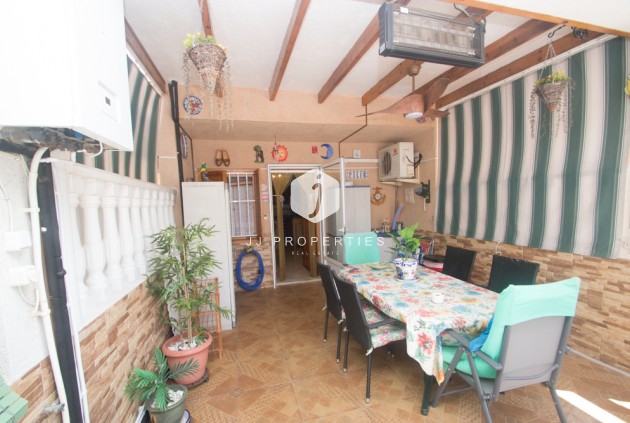 Tweedehands - duplex -
Torrevieja - Costa Blanca