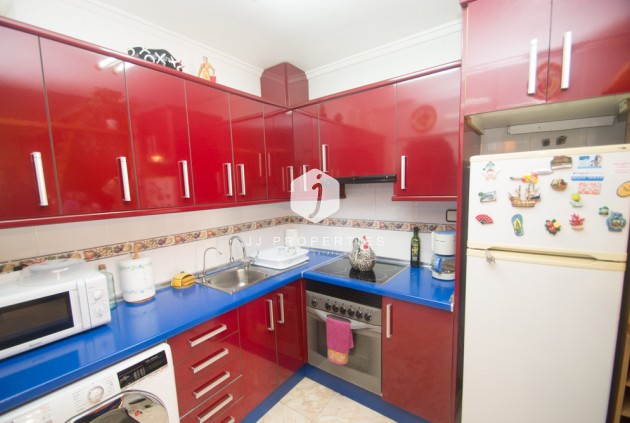 Tweedehands - duplex -
Torrevieja - Costa Blanca