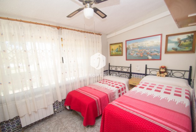 Tweedehands - duplex -
Torrevieja - Costa Blanca