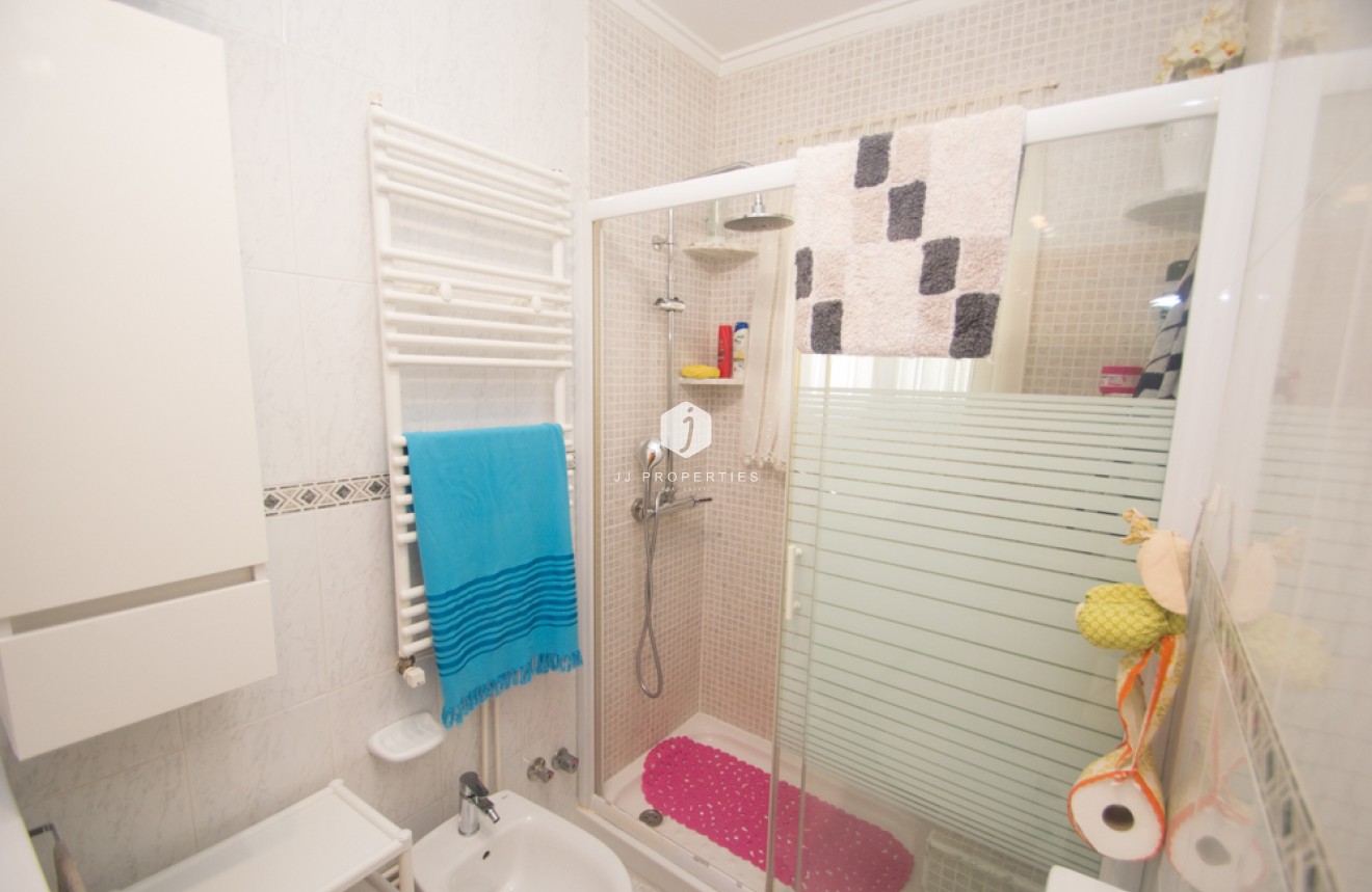 Tweedehands - duplex -
Torrevieja - Costa Blanca