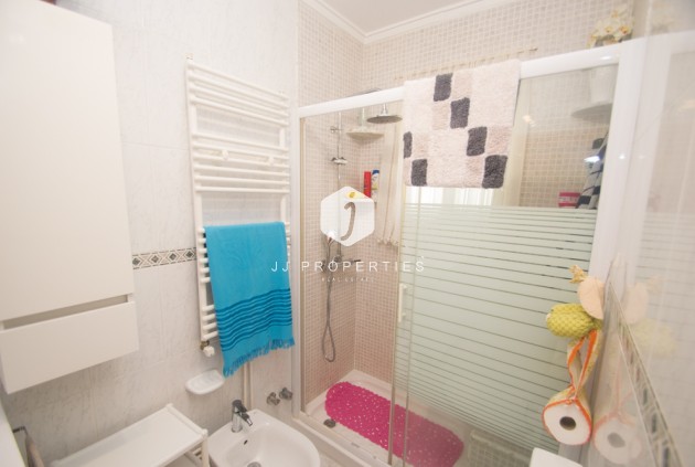 Tweedehands - duplex -
Torrevieja - Costa Blanca