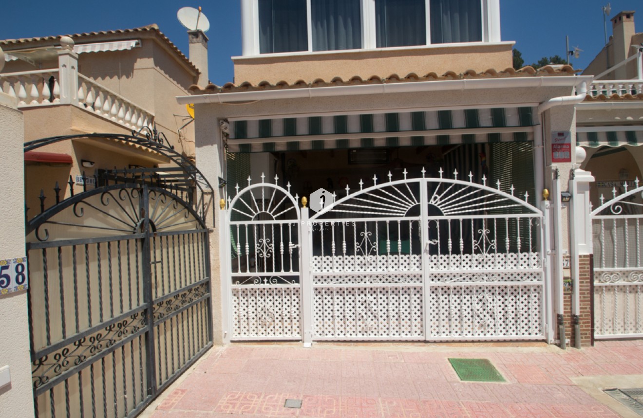 Tweedehands - duplex -
Torrevieja - Costa Blanca