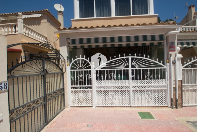 Tweedehands - duplex -
Torrevieja - Costa Blanca
