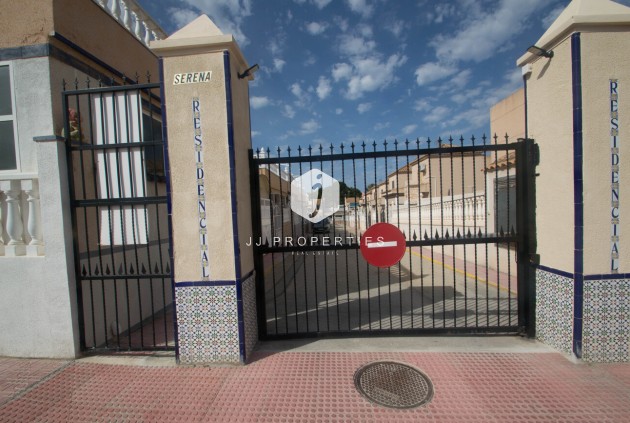 Tweedehands - duplex -
Torrevieja - Costa Blanca