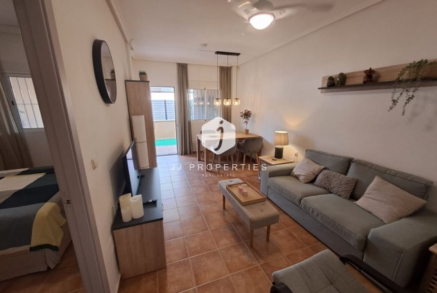 Tweedehands - Bungalow -
Benejúzar - Inland