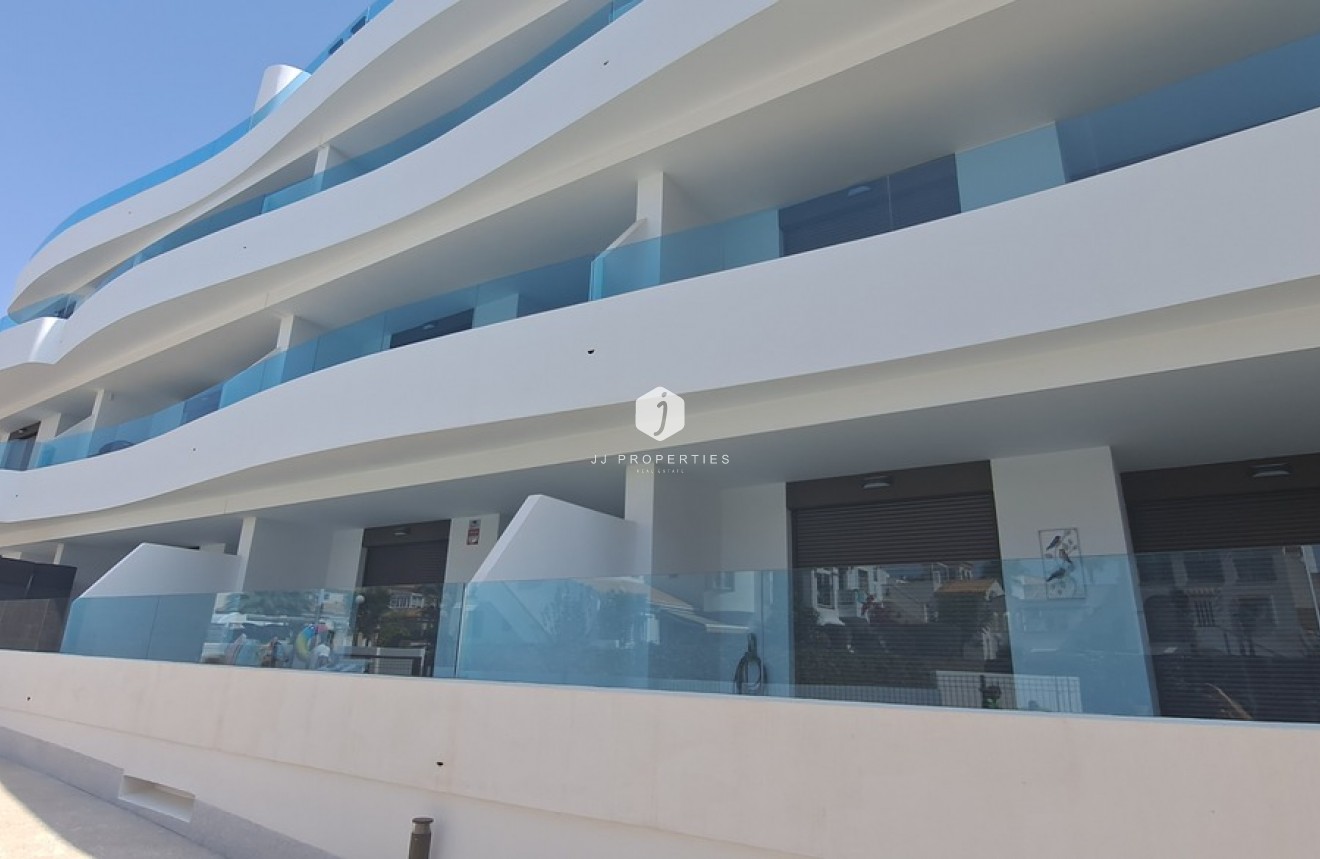 Tweedehands - Appartement / flat -
Playa Flamenca - Costa Blanca