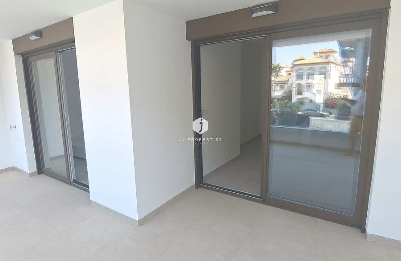 Tweedehands - Appartement / flat -
Playa Flamenca - Costa Blanca