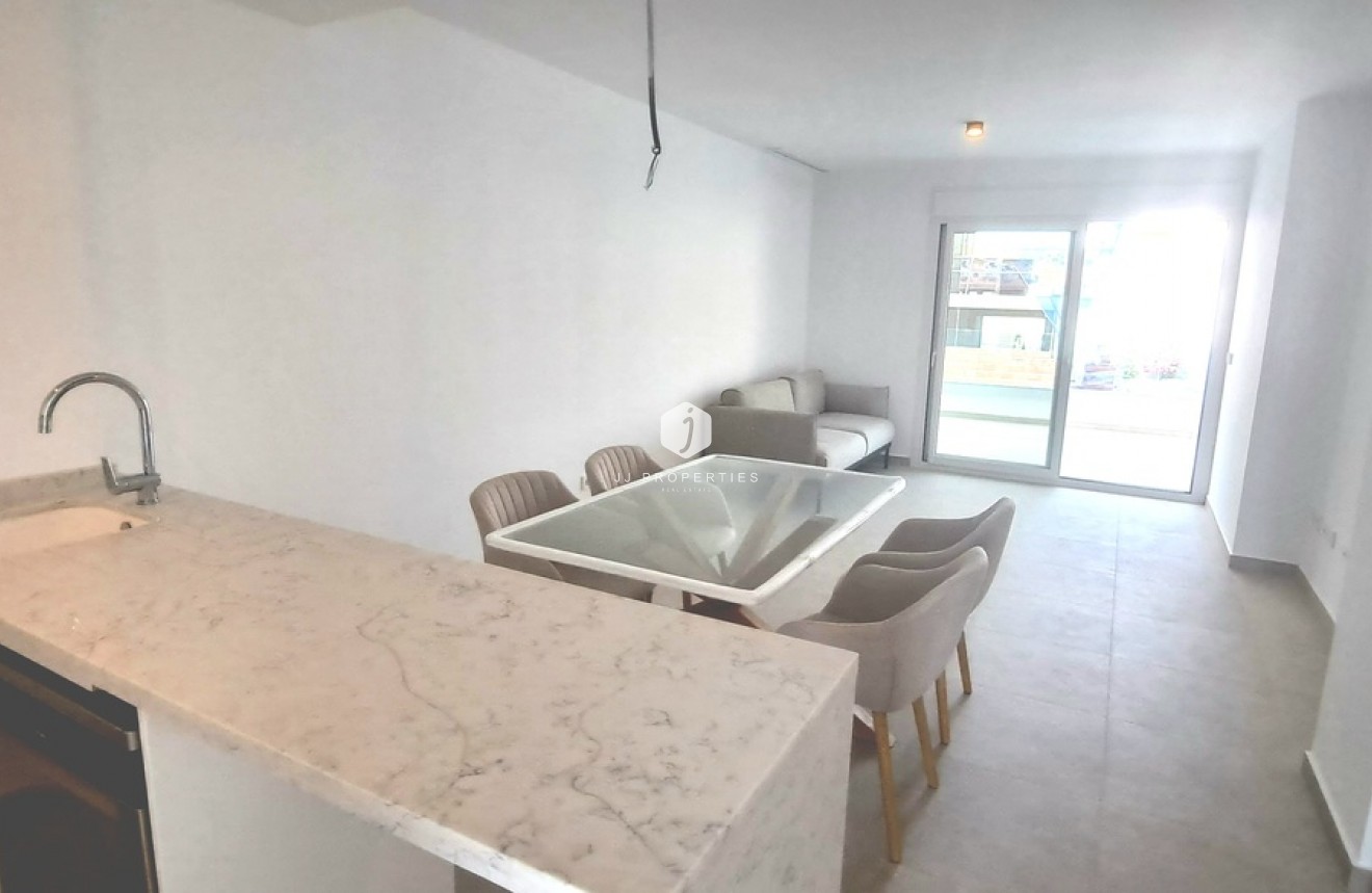 Tweedehands - Appartement / flat -
Playa Flamenca - Costa Blanca