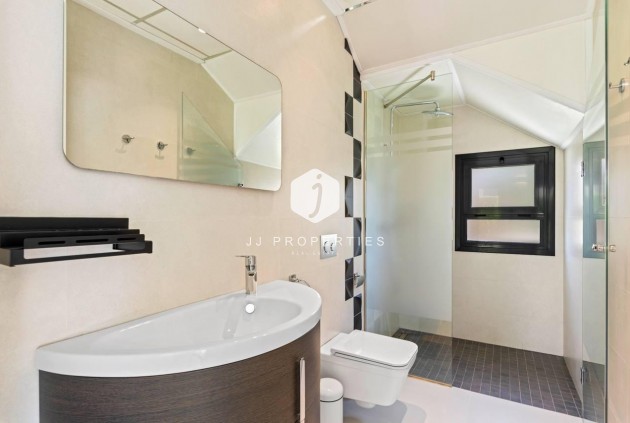 Tweedehands - Villa -
Orihuela Costa - Campoamor