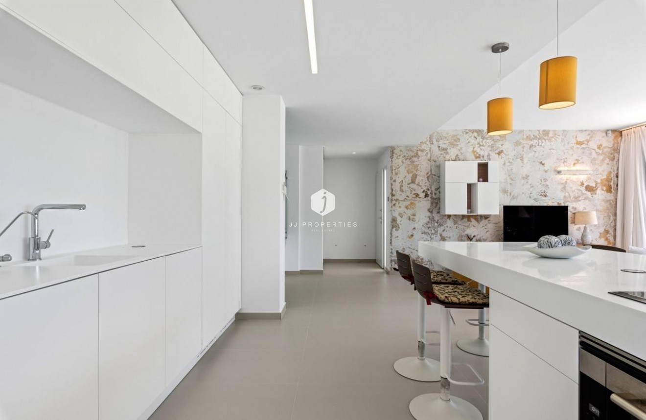 Tweedehands - Villa -
Orihuela Costa - Campoamor