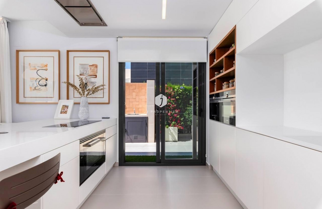 Tweedehands - Villa -
Orihuela Costa - Campoamor