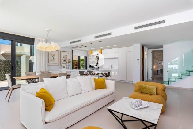 Tweedehands - Villa -
Orihuela Costa - Campoamor