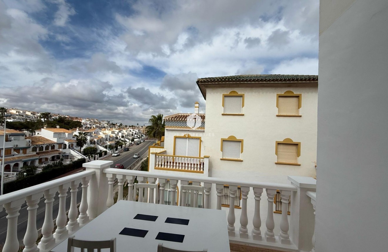 Tweedehands - Bungalow -
Torrevieja - Cañada Del Molino