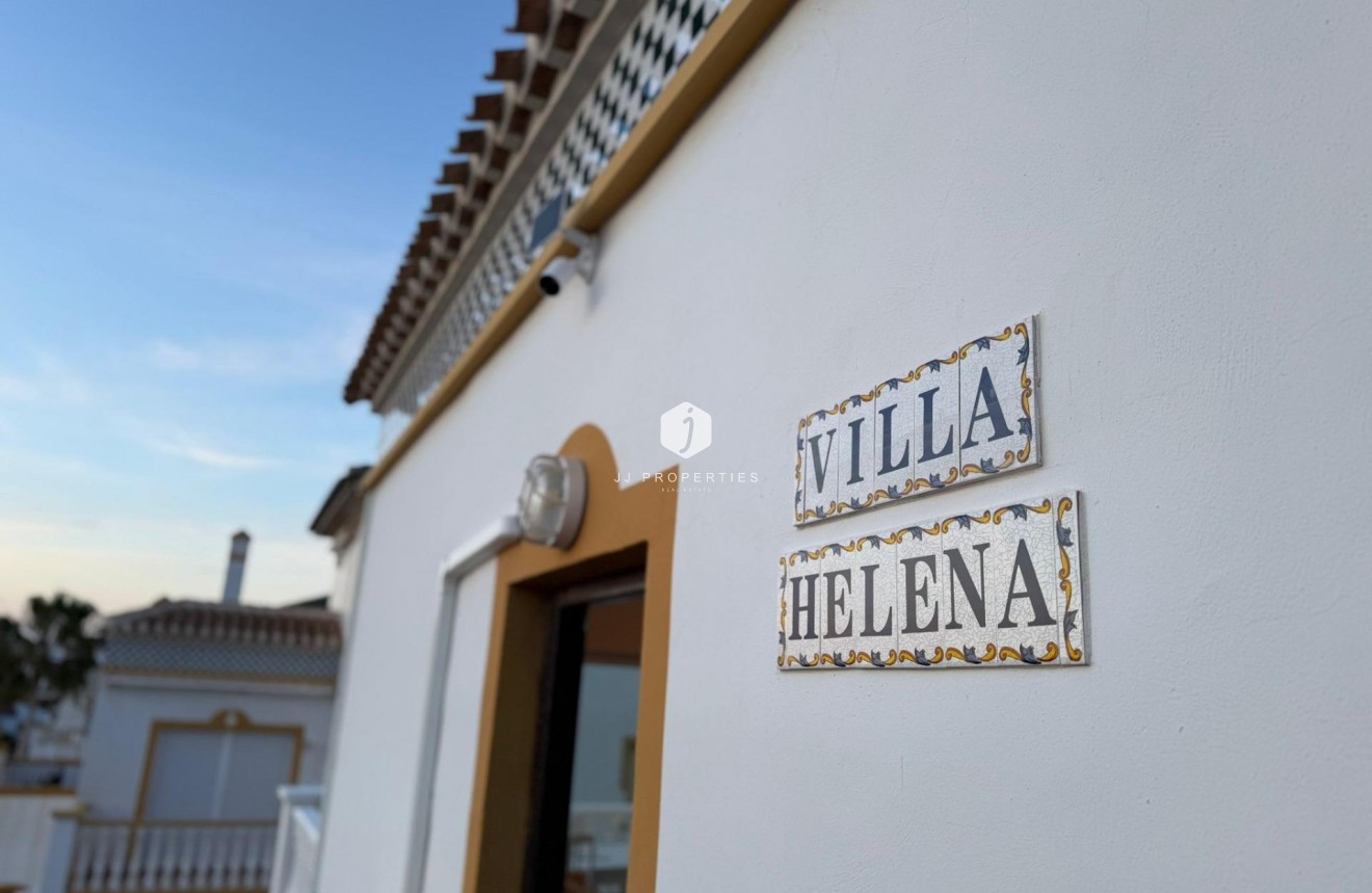 Tweedehands - Bungalow -
Torrevieja - Cañada Del Molino