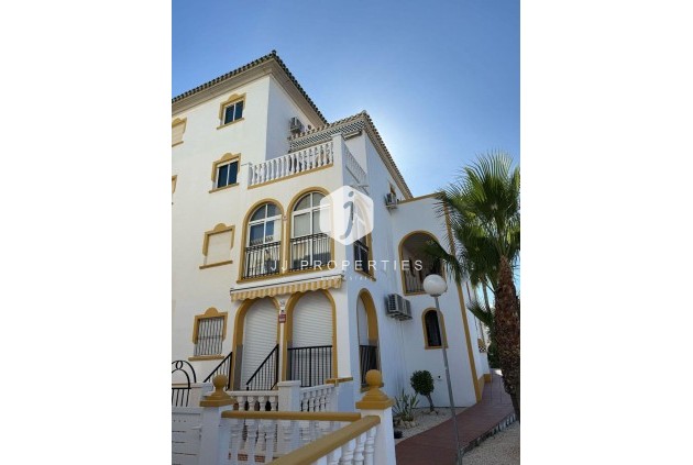 Tweedehands - Bungalow -
Torrevieja - Cañada Del Molino