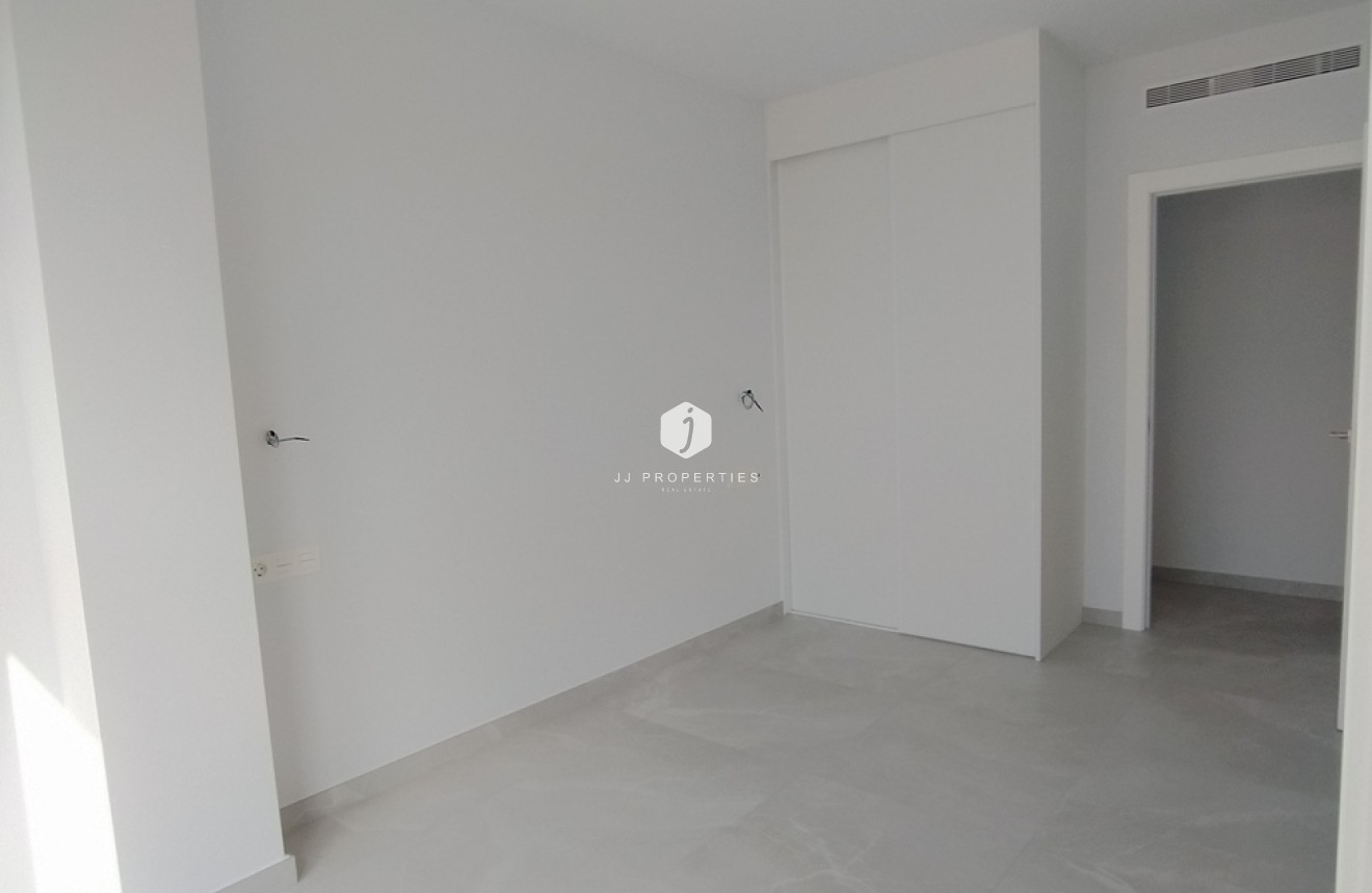 Tweedehands - Appartement / flat -
Torrevieja - CENTRE PLAYA DEL CURA LAS PISCINAS