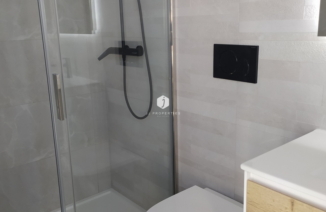 Tweedehands - Appartement / flat -
Torrevieja - CENTRE PLAYA DEL CURA LAS PISCINAS
